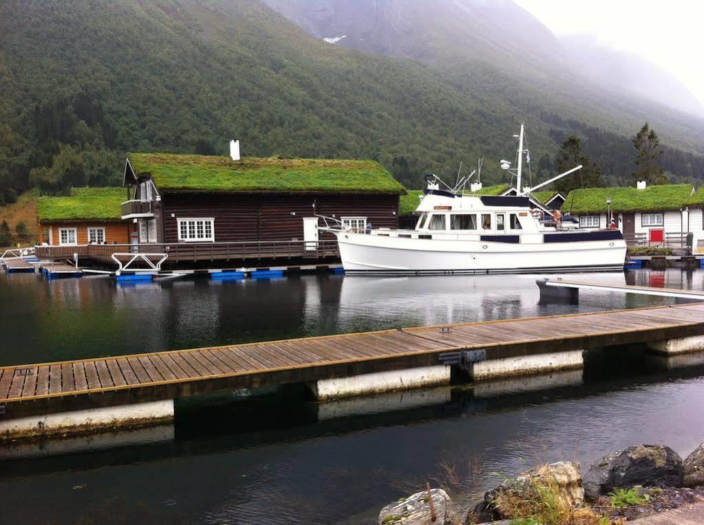 Отель Sagafjord - By Classic Norway Saebo (More og Romsdal)